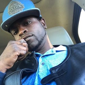 Meet your Posher, Dewayne